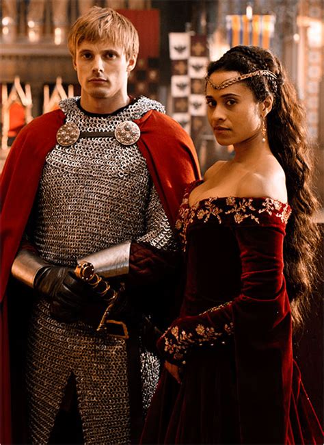 Arthur And Guinevere Pendragon Arthur And Gwen Photo 32369058 Fanpop