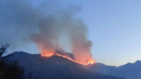 Vasto Incendio Nei Boschi Della Val Roja In Azione Tre Canadair E Due