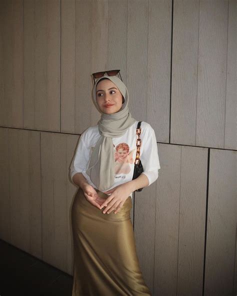 Pin Oleh Peny Rilla Ginting Di Hijab Outfit Model Pakaian Model