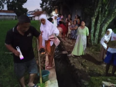 Geger Jasad Bayi Dengan Mulut Tersumpal Handuk Ditemukan Di Saluran