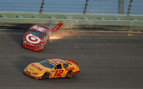 NASCAR Crashes (35 pics)