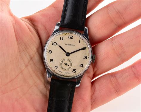 Vintage Soviet Mechanical Pobeda Wrist Watch Mchz St Quarter