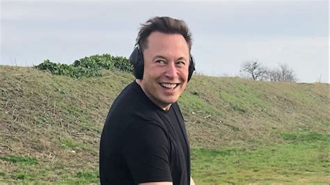 Rancangan Besar Elon Musk Jadikan X Pesaing Dari YouTube LindkedIn