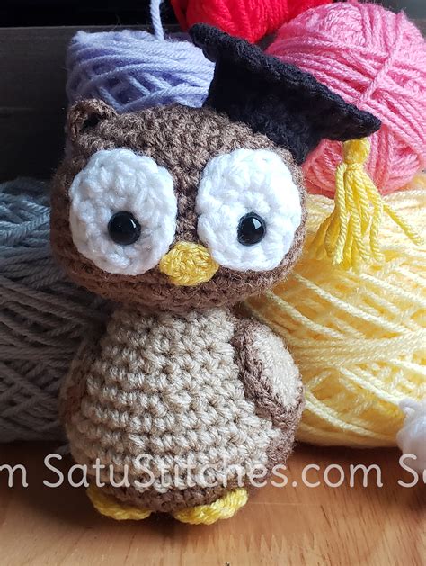 Graduation Owl Crochet Pattern Satustitches