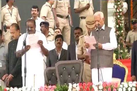 Kumaraswamy Takes Oath As Karnataka 23rd Chief Minister Opposition Shows Strength Newsfolo