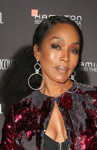 Pin By Maty Cise On Angela Bassett Angela Bassett Fashion Hoop Earrings