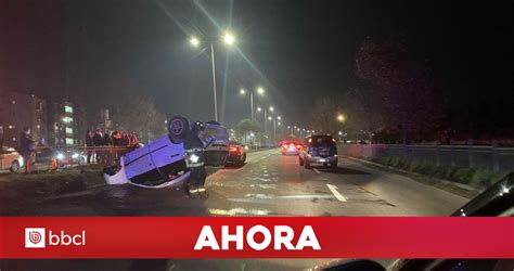 Violento accidente de tránsito termina con vehículo volcado en Avenida