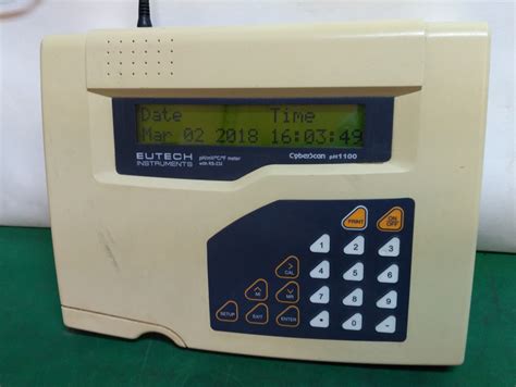 Eutech Instruments Ph Mv C F Meter With Rs Cyberscan Ph