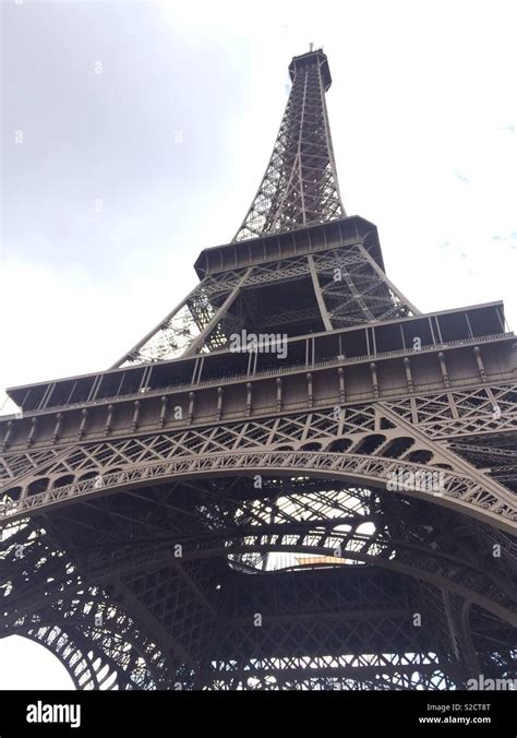 La Tour Eiffel The Eiffel Tower Stock Photo Alamy