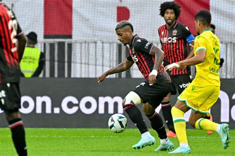 Ligue Nice Arrache Le Nul Face Nantes L Arbitrage Fait Pol Mique