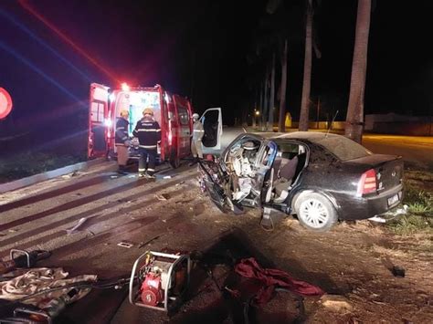 A Gazeta Motorista Fica Ferido Ap S Bater Em Rvore Em Boa Esperan A