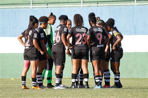 Vasco anuncia reformulação no futebol feminino após rebaixamento