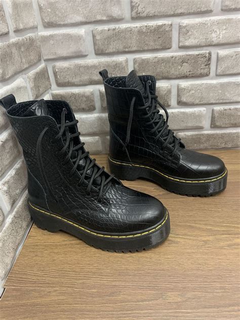 Купить черные мартинсы из натуральной кожи в интернет магазине air step