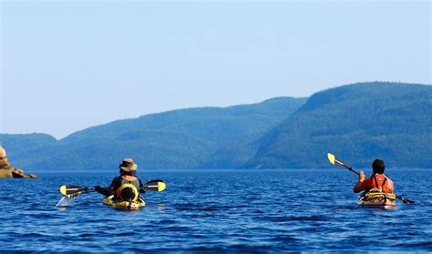 Fjord Du Saguenay En Kayak Sur Mer Au Qu Bec Sea Kayaking Kayaking