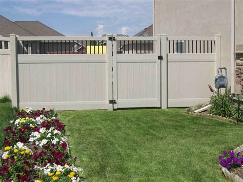 Vinyl Fence Styles | Crown Vinyl Fence Inc. Utah Vinyl Fences | Vinyl ...