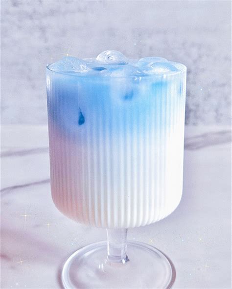 Butterfly Pea Flower Milk Tea Recipe: Blue Latte - Teamille