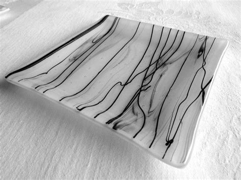 Black And White Fused Glass Plate Bing Images Fused Glass Plates Fused Glass Jewelry Fused