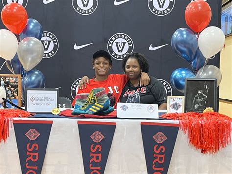 VHS Athletes Sign Letters Of Intent To Play At The Next Level Four