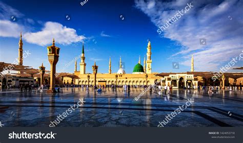 Prophets Mosque Medina Landscape View Some Stock Photo 1424053718 ...