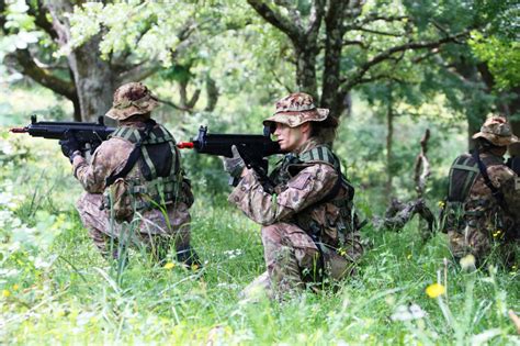 Scuola Sottufficiali In Addestramento Esercito Italiano