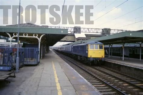 35mm Slide Br British Railways Electric Loco Class 86 86236 Bletchley 1985 Orig £3 99 Picclick Uk