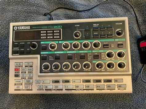 MATRIXSYNTH Yamaha DX200 Loopfactory FM Synthesizer Groovebox