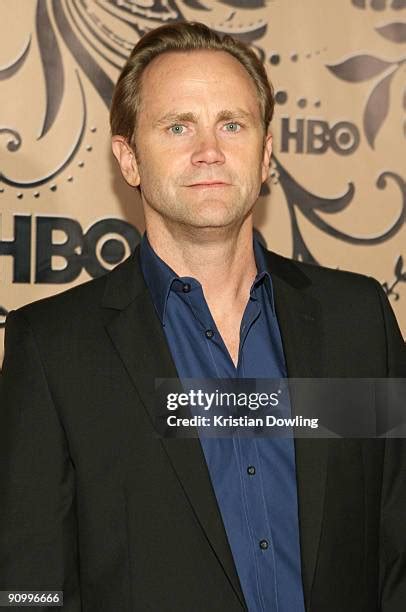 Lee Tergesen Photos And Premium High Res Pictures Getty Images