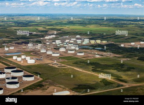 Oil Storage Tank Farm Hi Res Stock Photography And Images Alamy