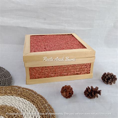 Jual Box Motif Truntum Warna Merah Cm Rantang Kotak Anyaman Bambu