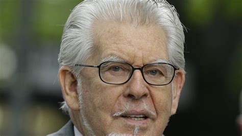 Rolf Harris Trial Kiwi Gives Evidence At Sex Trial Nz Herald