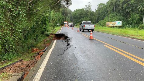 Fotos Mesmo Após Comunicado Da Prf Sobre Interdição Br 280 Segue Com