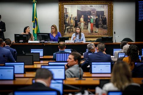 CCJ da Câmara deve votar projeto que anistia envolvidos no 8 de janeiro