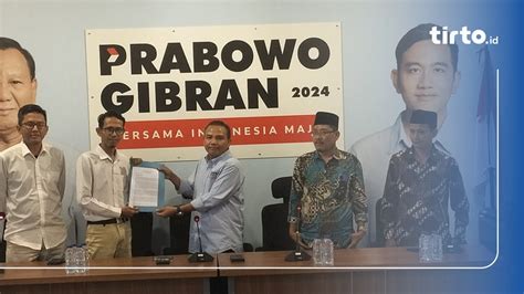 Relawan Anies Ganjar Kompak Membelot Dukung Prabowo Di Pilpres