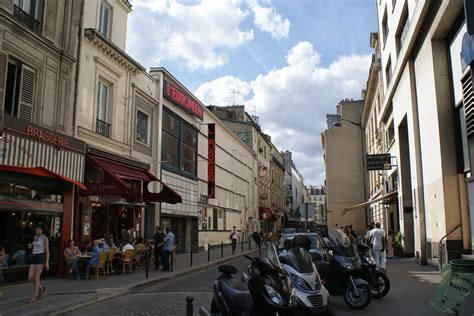 Rue Biot 17e Minato Ku Flickr