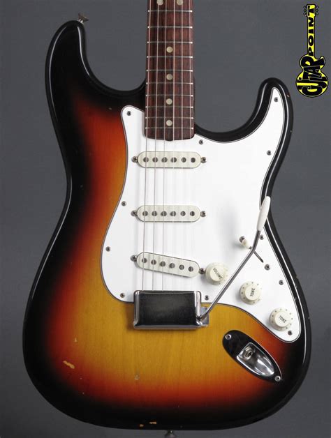 1968 Fender Stratocaster 3 Tone Sunburst GuitarPoint