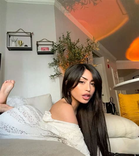 @ehcico on insta in 2025 | Beauty hacks, Asian beauty, Beautiful women