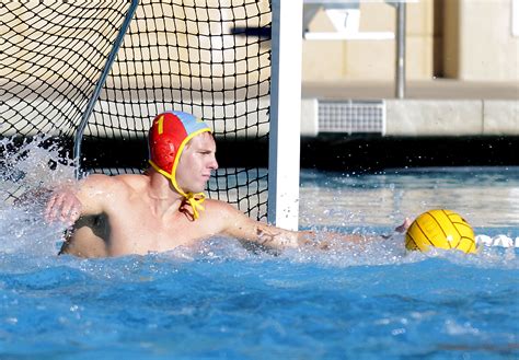 Strong Offense Helps Mens Water Polo Maintain Top Rank In Conference