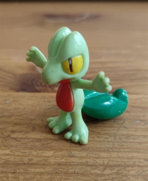 Treecko Figur Leksak Topps Nintendo Pokemo K P P Tradera