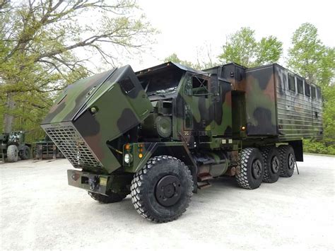 Oshkosh camper | Oshkosh m1070, Oshkosh truck, Oshkosh