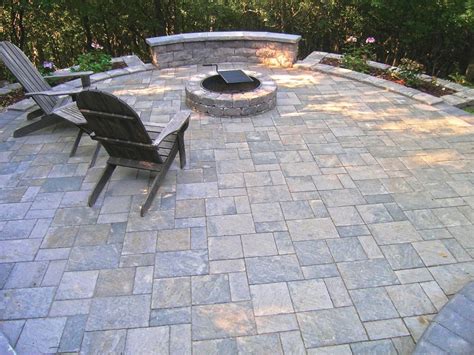 Willow Creek Slatestone has all the beauty of a natural slate surface. Add a fire ring to the ...