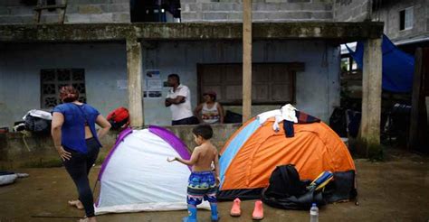 Tiemblan De Miedo Y Fiebre Venezolanos Est N Varados En Selva De