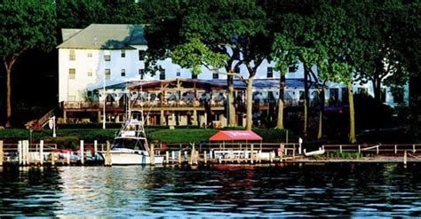 Wedding Venue Review: The Pridwin Hotel on Shelter Island