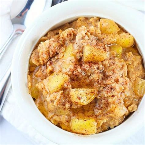 Apple Cinnamon Oatmeal Stovetop • Now Cook This