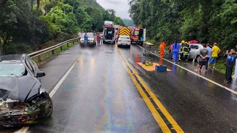 FOTOS Grave Acidente Na BR 470 Deixa Uma Pessoa Morta E Outras Duas