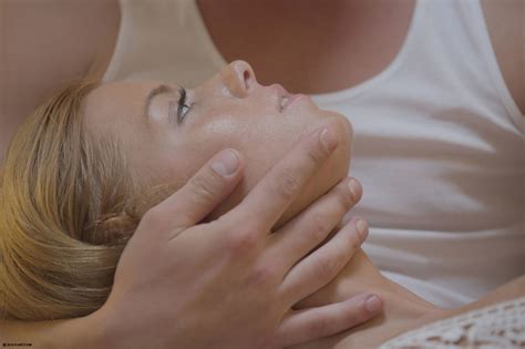 Before Fine Love Making Hot Beauty Gets Her XXX Dessert Picture