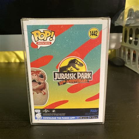 Funko Pop Hatching Raptor Comic Con Sticker Exclusive Jurassic Park W