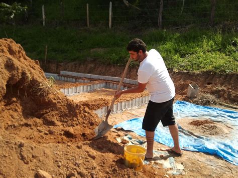 Casa de Cob Bioconstrução Construindo Barro Recebendo amigos