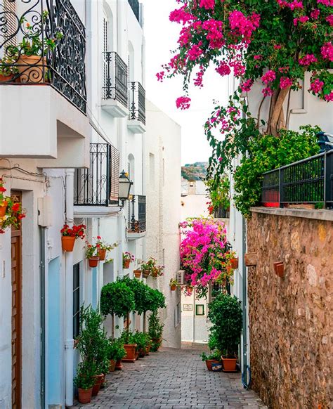 As Son Los Pueblos Costeros M S Bonitos De Andaluc A Foto