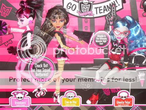 Nib Mattel Monster High Doll Fear Squad Cheerleading Set Cleo Ghoulia Draculaura Ebay