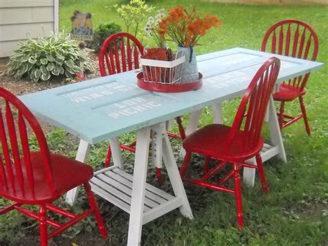 This DIY House: DIY Outdoor Dining Table Inspiration